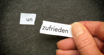 Warum (sind Sie) so unzufrieden?